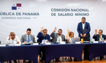 Sigue revisin del salario mnimo en Panam