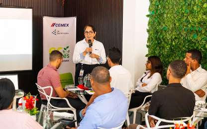 Cemex Dominicana y JA Dominicana forman ECO-LIDERES en programa de Impacto Social