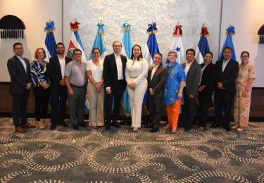 Ministra del Trabajo hondurea presidi II Reunin de CMT-CARD en Roatn