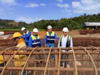 Verifican cumplimiento de normas laborales y seguridad en proyecto carretero Coclesito-Kankint