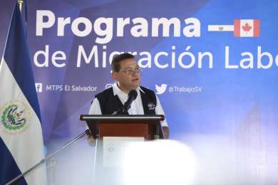 Parte cuarto contingente de trabajadores salvadoreos con destino a Quebec, Canad