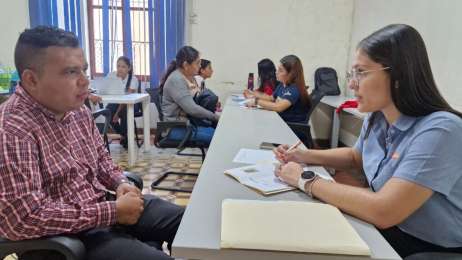 Lunes de Empleo acerca oportunidades laborales a buscadores de trabajo en El Salvador