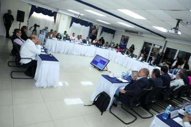 Consejo Superior del Trabajo salvadoreo presenta primeros informes al presidente Bukele