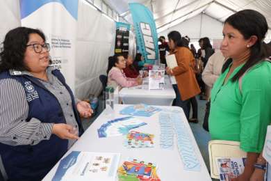 Kioscos y ferias conectan a m�s de 1,400 personas con oportunidades laborales en Guatemala