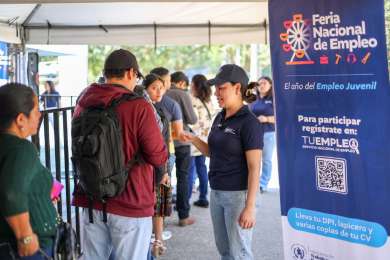 Feria Nacional de Empleo en Guatemala ofrece 16,500 oportunidades laborales