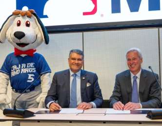 Caja de Ahorros y MLB impulsan talento juvenil en Panam� con Pitch, Hit & Run
