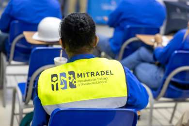 Capacitan a inspectores laborales para prevenir riesgos psicosociales en Panam�