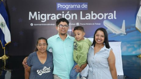 Nuevo contingente de salvadore�os viajar� a Canad� mediante programa de migraci�n laboral