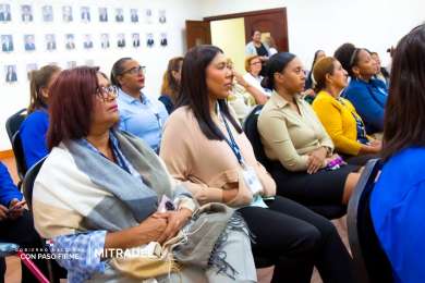 Mitradel impulsa liderazgo femenino con taller de automotivaci�n para servidoras p�blicas