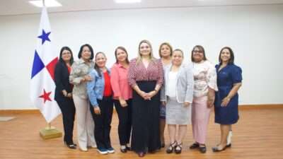 Buscan establecer comunicacin peridica con trabajadores sociales en Panam