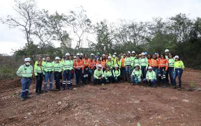 Cemex Dominicana realiz una jornada de reforestacin de especies en peligro de extincin