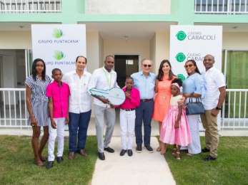 Grupo Puntacana entreg apartamentos a tres colaboradores en Ciudad Caracol 